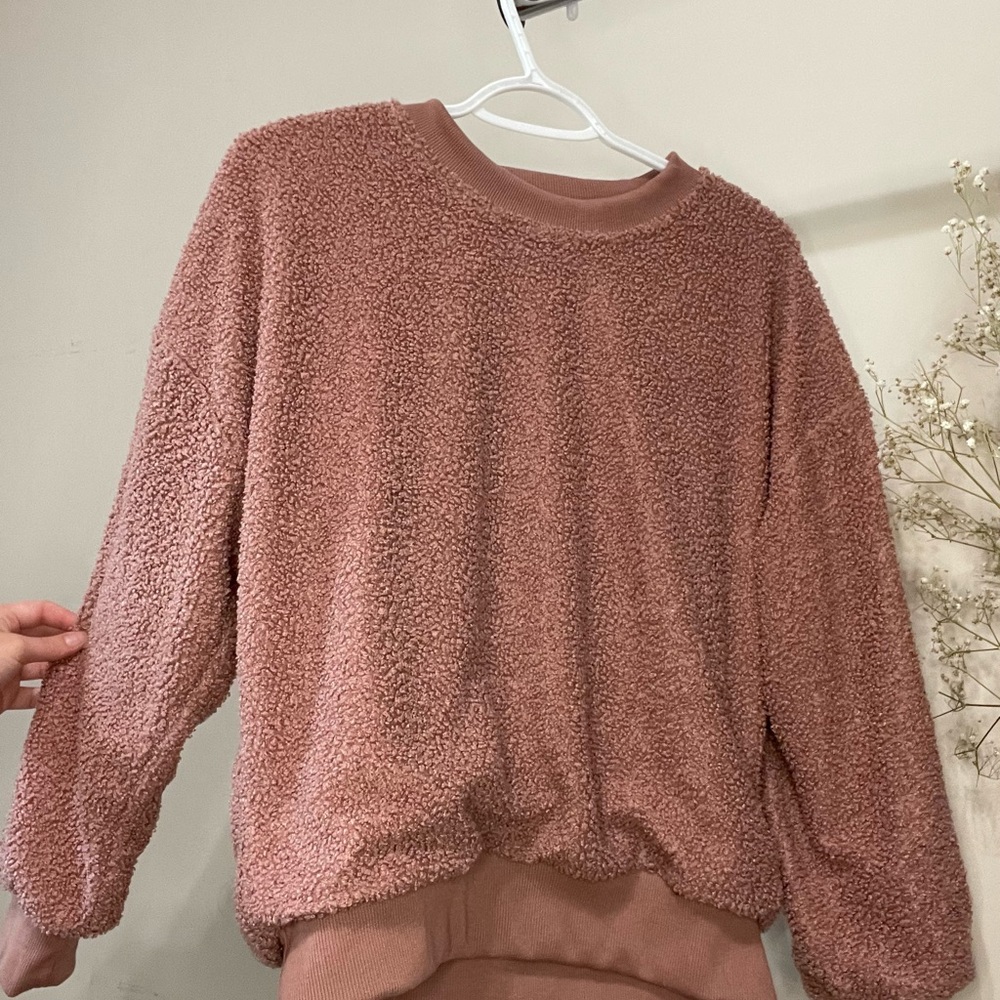 Mauve textured sweater